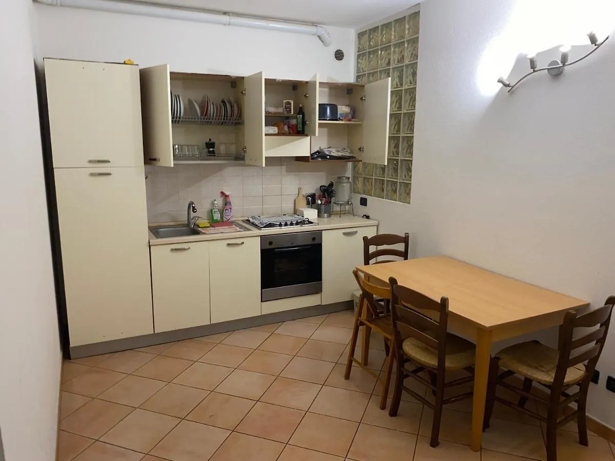 Une Tres Belle Maison Tole Bologna Itali Apartment